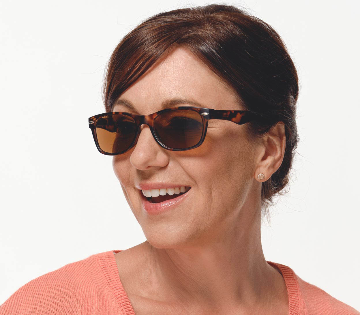 Seville (Tortoiseshell) retro style wayfarer reading sunglasses with a deep tortoiseshell frame and large rectangular brown lenses. Side view.