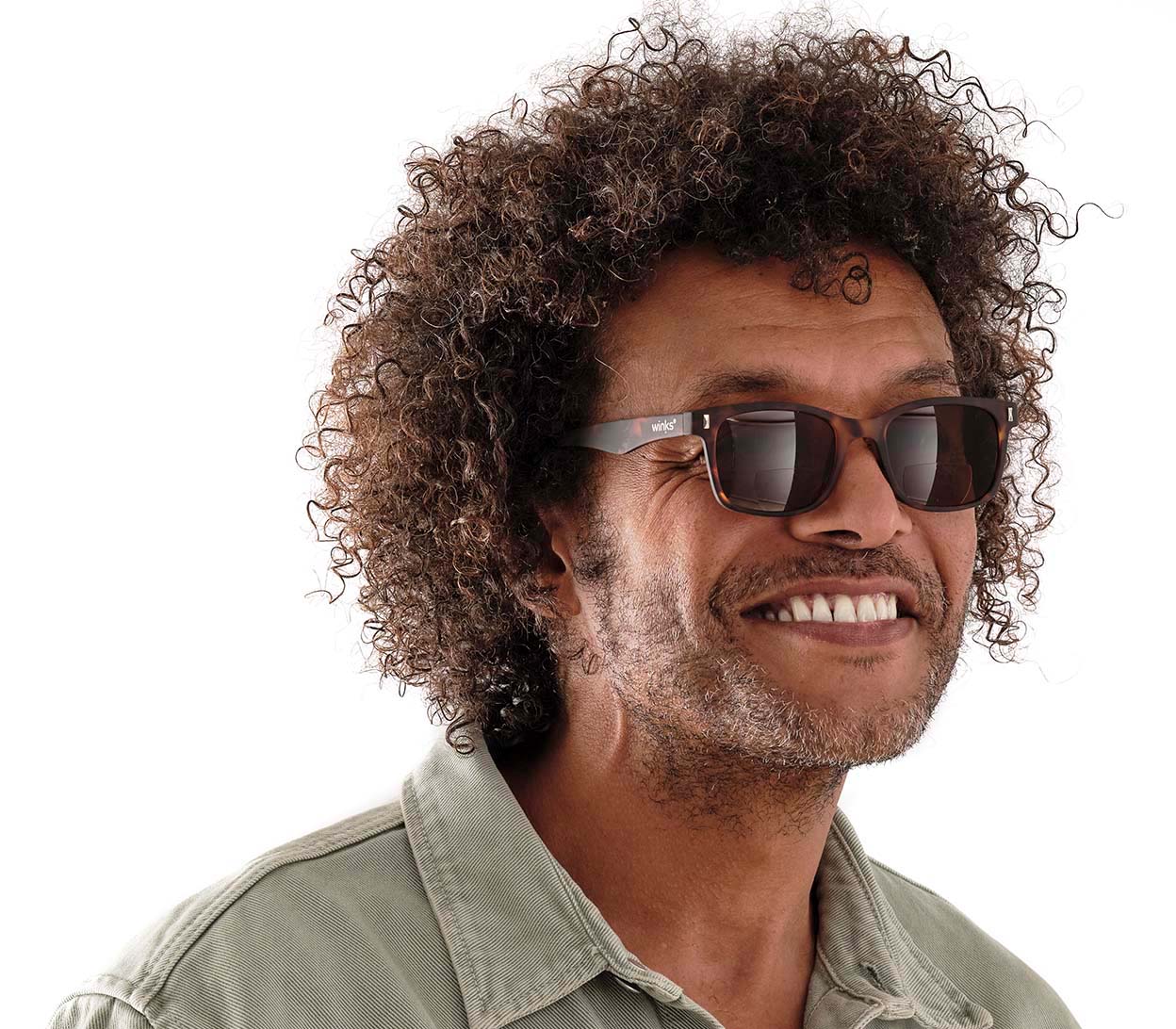 Soft glasses pouch with green and yellow stripes and Winks branding.