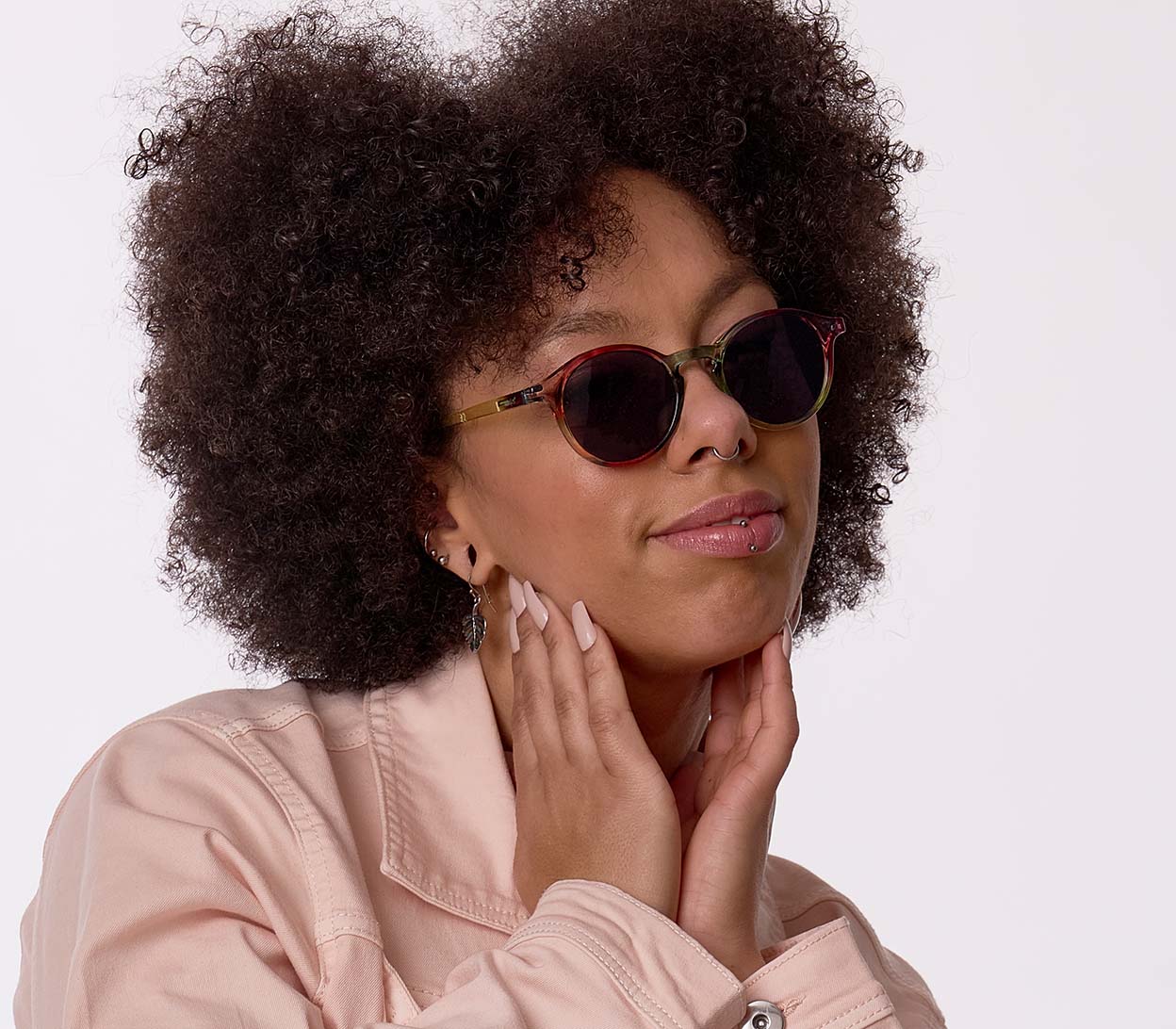 Female model wearing Amalfi (Tortoiseshell) bifocal reading sunglasses.