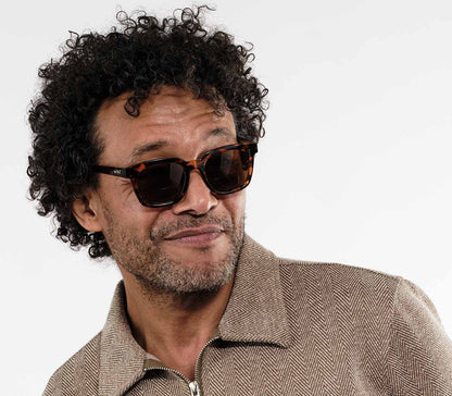 Pisa (Tortoiseshell) large, oversized retro style, bifocal reading sunglasses. Deep tortoiseshell frame and tinted brown lenses. Front view.