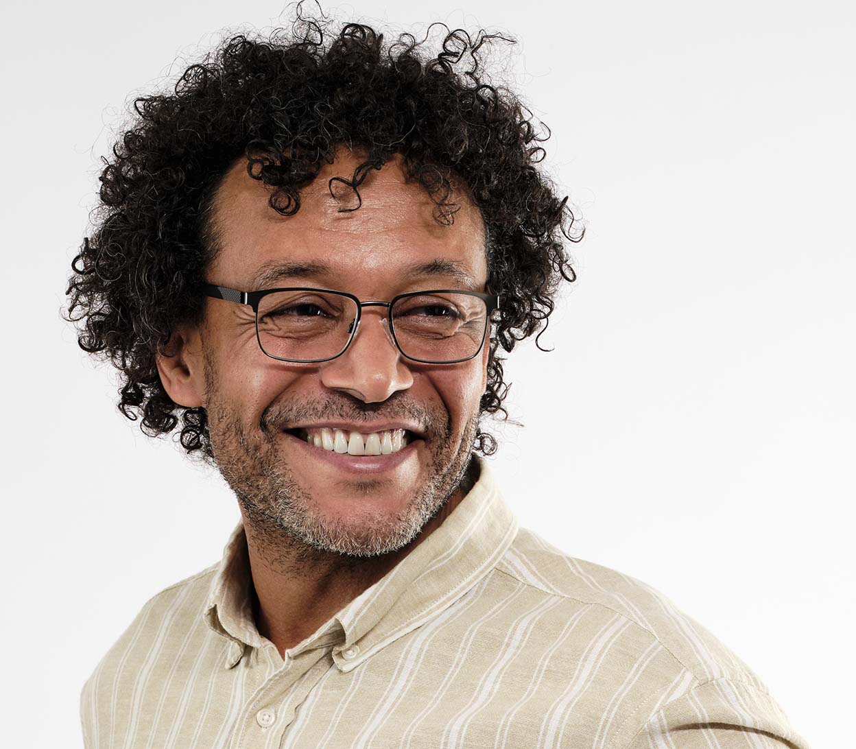 Male model wearing Seattle (Gunmetal) polished gunmetal reading glasses with large rectangular lenses and adjustable nose pads.