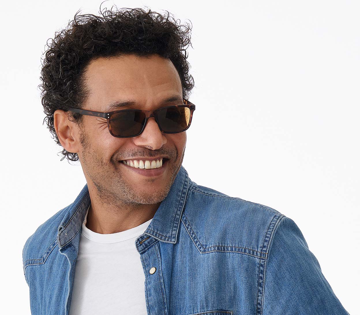 Milan (Tortoiseshell) classic rectangular shaped unisex reading sunglasses with a glossy finish and brown tinted lenses. Front view.