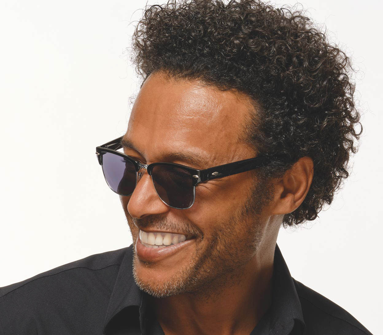 Monochrome art pattern soft glasses pouch for Mario (Black) reading sunglasses.